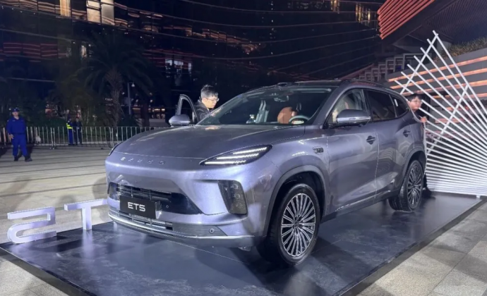 奇瑞高端化新起点——星途ET5，智驾破局，背水一战