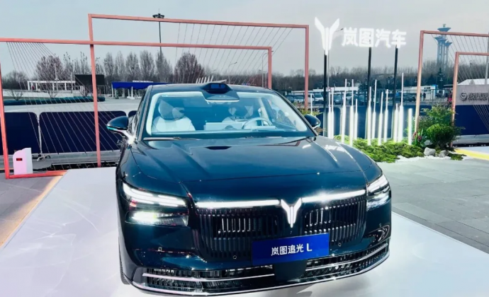 二汽的子公司，反而成了央国企新能源的头牌？