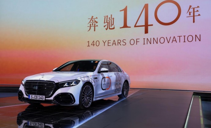 奔驰纯电GLC SUV全球首秀，S级轿车中国首秀