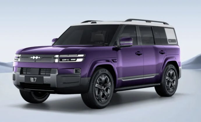 19.98万，9分钟充饱！方程豹钛7EV闪充版上市