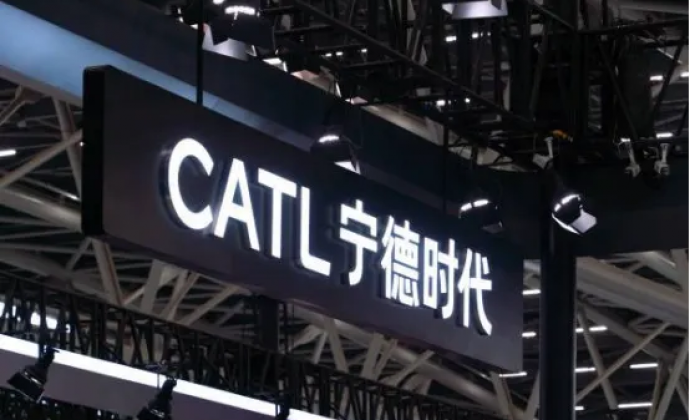 宁德时代半年赚432亿，却豪掷761亿回馈股东？